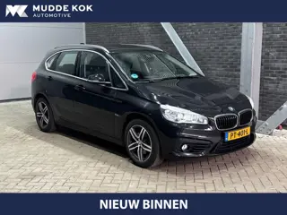 BMW 2-serie Active Tourer 220i Centennial High Executive | Trekhaak | Head-Up | Keyless | Stoel+Stuu