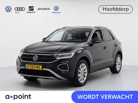 Volkswagen T-Roc 1.0 TSI Life Edition 110 pk | Verlengde garantie | Navigatie | Parkeersensoren (Par
