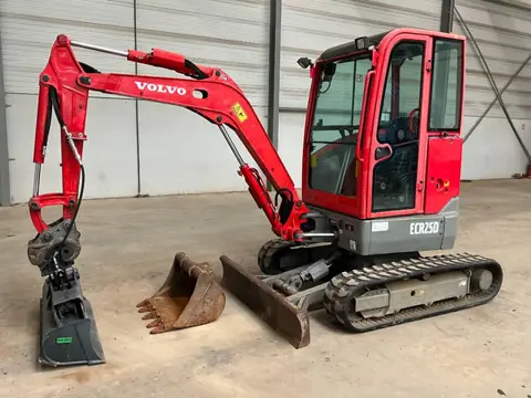 Volvo ECR 25 D (bj 2017)