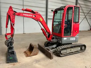 Volvo ECR 25 D (bj 2017)