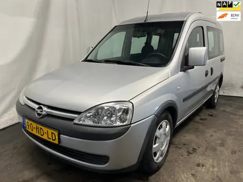 Opel Tour 1.6 Njoy Invalide vervoer!
