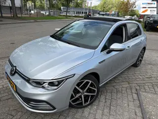 Volkswagen Golf 1.5 eTSI HYBRID R-Line iQ-LED VIRTUAL PANO ACC ALCA SIDE
