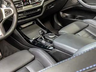 Foto 14 van BMW X3 xDrive30e 292PK High Executive M-Sport | M-SPORT KUIPSTOELEN | HEAD-UP | PANO | HARMAN KARDON
