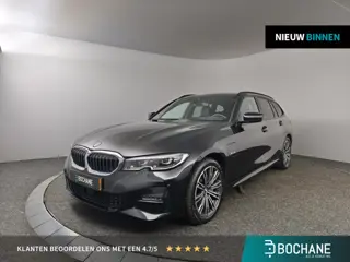 BMW 3-serie Touring 330e Business Edition Plus | ZWARTE HEMEL | WEGKLAPBARE TREKHAAK | NAVI PROF | S