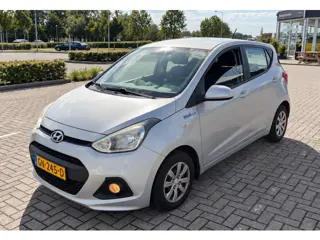 Foto 16 van Hyundai I10 1.0i i-Motion Comfort CRUISE CONTROL | TREKHAAK