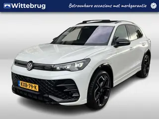 Volkswagen Tiguan 1.5 eHybrid R-Line Edition / AUTOMAAT/ GARANTIE TM 09-2030/ 272 PK/ PANO/ LEER/ TR