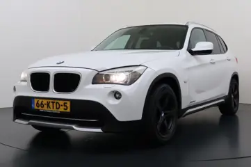 BMW X1 SDRIVE18D EXECUTIVE Privacy-Glas Turbo-Diesel!!