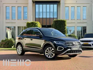 Volkswagen T-Roc 1.5 TSI Style - Massagestoel - IQ Light - Apple Carplay