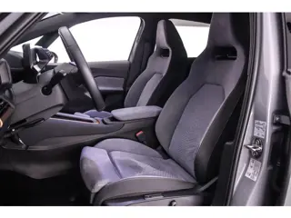 Foto 16 van CUPRA Born Adrenaline 62 kWh 204pk Automaat, Adaptive cruise control, 360 Camera, Stoelverwarming, S