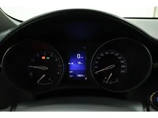 Foto 16 van Toyota C-HR 1.2 Dynamic | 1.300kg trekgewicht! | Camera | Keyless Start | Electrisch inklapbare buit