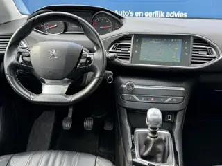 Foto 18 van Peugeot 308 SW 1.5 BlueHDi Executive|Distributie vv in 2026|2e Eigenaar|Trekhaak|Leder|Pano|CarPlay|