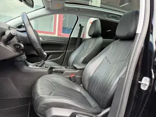 Foto 14 van Peugeot 308 SW 1.5 BlueHDi Executive|Distributie vv in 2026|2e Eigenaar|Trekhaak|Leder|Pano|CarPlay|