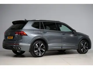 Foto 13 van Volkswagen Tiguan Allspace 1.5 TSI R-Line 7p | panoramadak | head-up | harmankardon | elek. trekhaak