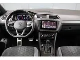 Foto 24 van Volkswagen Tiguan Allspace 1.5 TSI R-Line 7p | panoramadak | head-up | harmankardon | elek. trekhaak