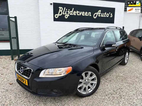 Volvo V70 2.4D Momentum Automaat | Dealer Onderhouden | Leer | Navi |Trekhaak