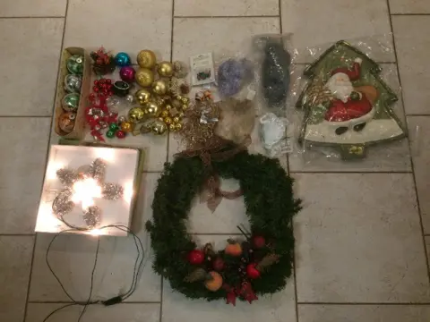 Retro kerstspullen, 2 kerstmannen +-30cm