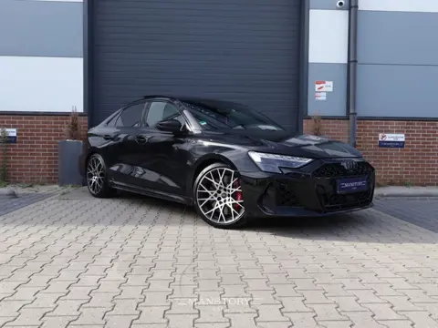 Audi 2.5 TFSI RS 3 quattro Limousine