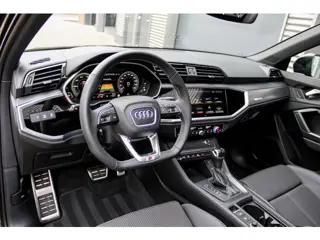 Foto 13 van Audi Q3 Sportback 45 TFSI e S edition | Pano | Top view camera | Keyless | Standkachel | LED