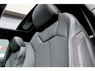 Foto 15 van Audi Q3 Sportback 45 TFSI e S edition | Pano | Top view camera | Keyless | Standkachel | LED