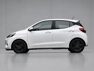 Hyundai I10 1.0 Comfortline Sport (APPLE CARPLAY,NAVI,PDC,CRUISE,LED,GETINT,TREKHAAK,SPORTSTOELEN,NE