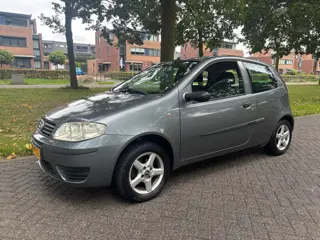 Fiat Punto 1.2 Dynamic (bj 2004)