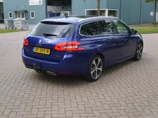 Foto 15 van Peugeot 308 SW 1.2 PureTech GT-line (bj 2019)