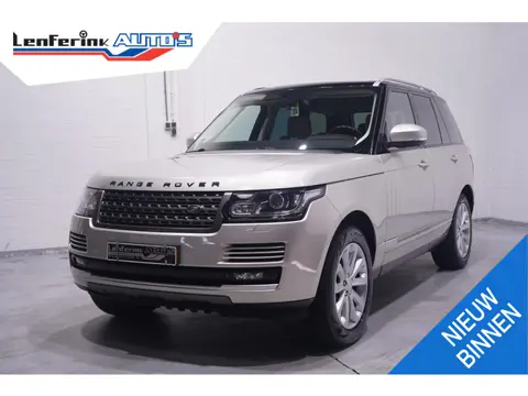 Land Rover Range Rover 3.0 TDV6 HSE Panodak Stoel- en voorruitverwarming Camera  Trekhaak Leder Navi