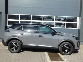 Foto 14 van Peugeot 2008 1.2 PureTech 130 GT compleet! Carplay, Navi enz.