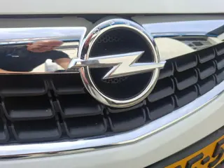 Foto 12 van Opel Astra Sports Tourer 1.4 Turbo Sport /Nieuwe apk bij aflevering/Navigatie/Trekhaak/parrot