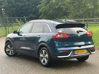 Foto 15 van Kia Niro 1.6 GDi Hybrid ExecutiveLine /Carplay/Navi/Camera/Stoelverwarming/