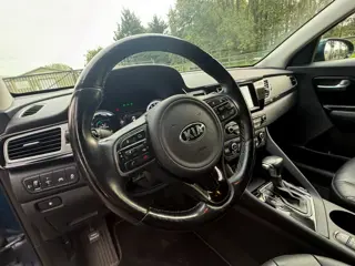 Foto 20 van Kia Niro 1.6 GDi Hybrid ExecutiveLine /Carplay/Navi/Camera/Stoelverwarming/