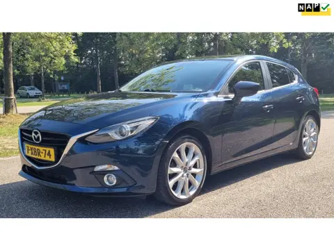 Mazda 3 2.2D GT-M...1e eig... Euro 6... FULL OPTIONS !!!