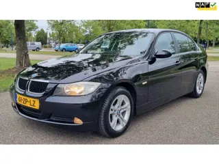 BMW 3-serie 320i Business Line...1e eig...