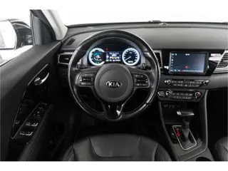 Foto 12 van Kia Niro 1.6 GDi Hybrid ExecutiveLine| Leder | Stoelventilatie | JBL | Trekhaak Camera|
