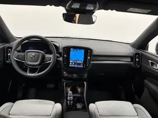 Foto 20 van Volvo XC40 Recharge Plus 70 kWh Warmtepomp/ Stoel & Stuurverw./ Camera/ Apple CarPlay