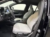 Foto 28 van Volvo XC40 Recharge Plus 70 kWh Warmtepomp/ Stoel & Stuurverw./ Camera/ Apple CarPlay