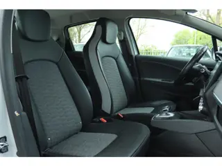 Foto 27 van RENAULT ZOE R135 INTENS 52 KWH SOH 93.8% | KOOPACCU | CARPLAY | CAMERA | PDC | STOEL. & STUURVERW.