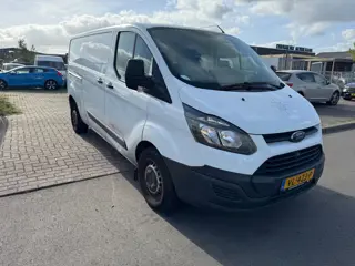 Foto 12 van Ford Transit Custom 330 2.2 TDCI L2H1 Ambiente