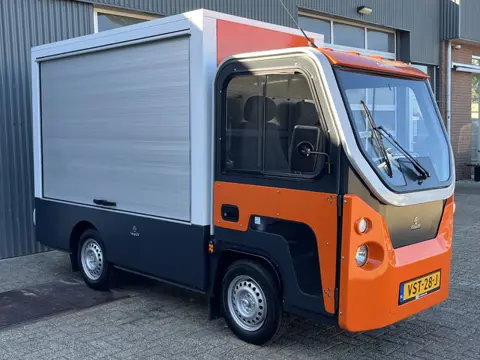 Cargolev CARGOLEV TC 100% Elektrische Gesloten laadbak Lift Oprijplaat Stadsauto Distributie Elektri