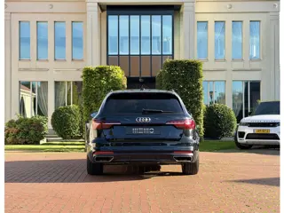 Foto 14 van Audi A4 Avant 40 TFSI S edition Competition S Line - Panoramadak - Apple Carplay - Led lampen