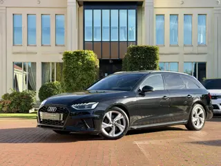 Foto 15 van Audi A4 Avant 40 TFSI S edition Competition S Line - Panoramadak - Apple Carplay - Led lampen
