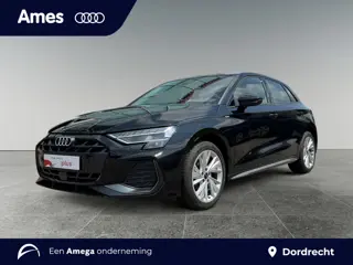 Audi A3 Sportback 35 150pk TFSI S edition Parkeersensoren | Stoelverwarming | Adaptive Cruise Contro