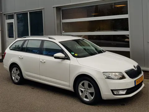 Škoda Octavia Combi 1.6 Tdi 167.310Km Navi Ecc Cruise Pdc v/a