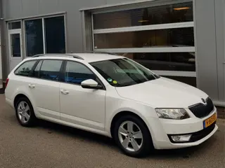 Škoda Octavia Combi 1.6 Tdi 167.310Km Navi Ecc Cruise Pdc v/a