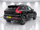 Foto 23 van Volvo XC40 2.0 T4 R-Design Panodak Trekhkaak Camera Leer+Memory Privacyglas