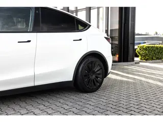 Foto 15 van Tesla Model Y RWD 58 kWh, 239 PK, NL Auto, Autopilot, BTW Auto!