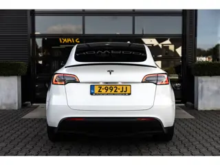Foto 16 van Tesla Model Y RWD 58 kWh, 239 PK, NL Auto, Autopilot, BTW Auto!
