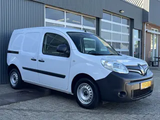 Renault Kangoo 1.5 Blue dCi Airco Cruise controle Navigatiesysteem Telefoonverbinding Betimmering ac