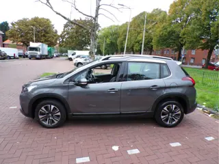 Foto 13 van Peugeot 2008 1.2 PureTech Allure VOL AUTOMAAT,,, NW DISTRIBRIEM GEDAAN