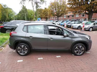 Foto 18 van Peugeot 2008 1.2 PureTech Allure VOL AUTOMAAT,,, NW DISTRIBRIEM GEDAAN